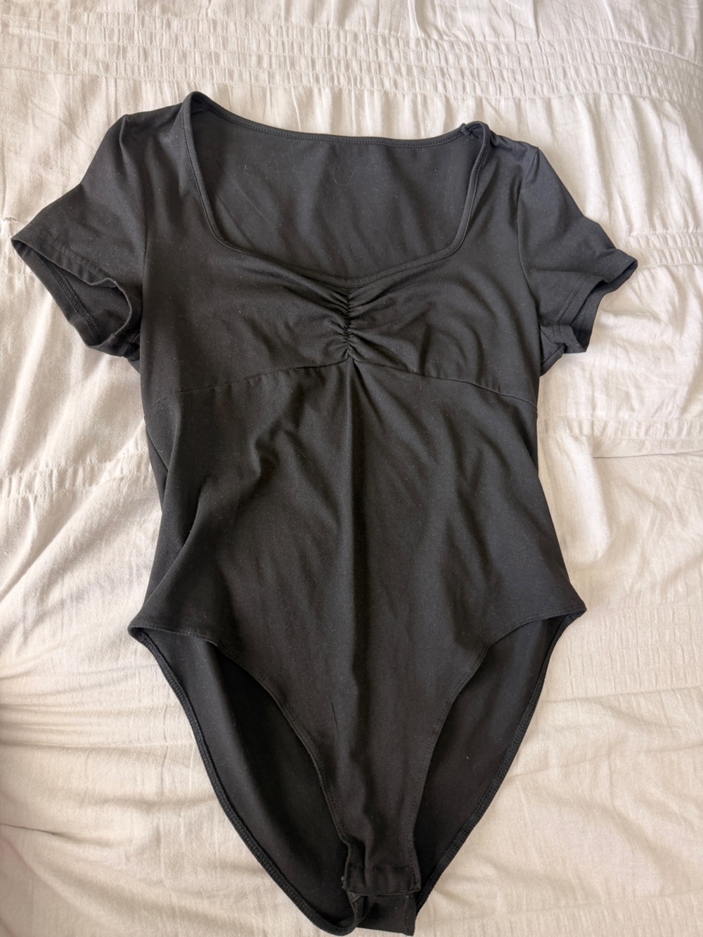SHEIN Black Short Sleeve Ruched Bodysuit